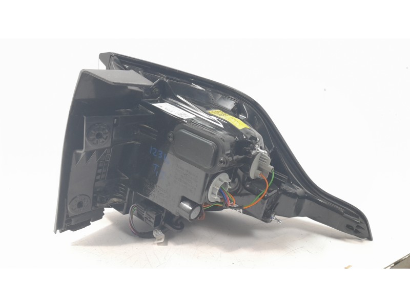 Recambio de piloto trasero izquierdo para kia sportage v (nq5) 1.6 t-gdi hybrid referencia OEM IAM 92401R2000  