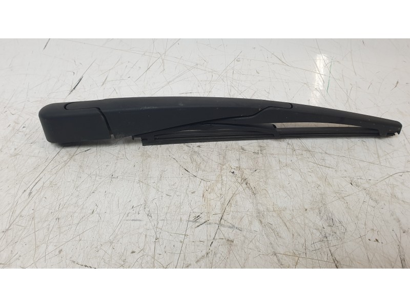 Recambio de brazo limpia trasero para renault megane iv hatchback (b9a/m/n_) 1.5 dci 110 (b9a3) referencia OEM IAM 287810597R  