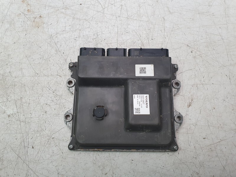 Recambio de centralita motor uce para volvo xc60 ii (246) b4 mild-hybrid referencia OEM IAM 32313937  