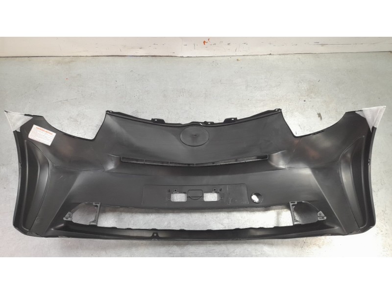 Recambio de paragolpes delantero para toyota iq referencia OEM IAM 5211974900  