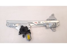 ELEVALUNAS DELANTERO DERECHO 82402J9000 