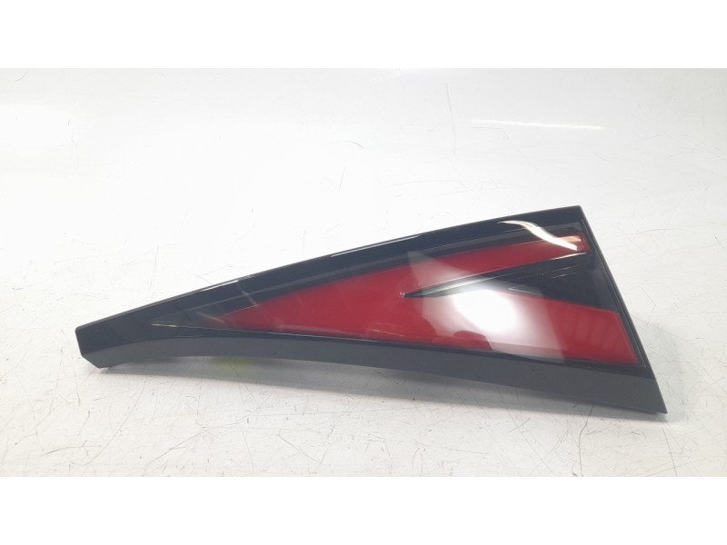 Recambio de piloto trasero derecho interior para kia sportage v (nq5) 1.6 t-gdi hybrid referencia OEM IAM 92404R2000  