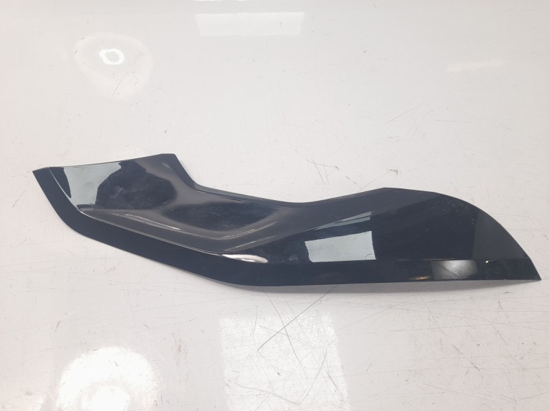 Recambio de moldura para bmw s s 1000 rr (2r99) referencia OEM IAM 46638569773  