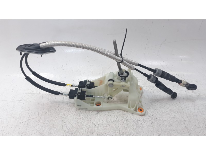 Recambio de palanca cambio para kia stonic (ybcuv) 1.2 cat referencia OEM IAM 43700H8150WK  