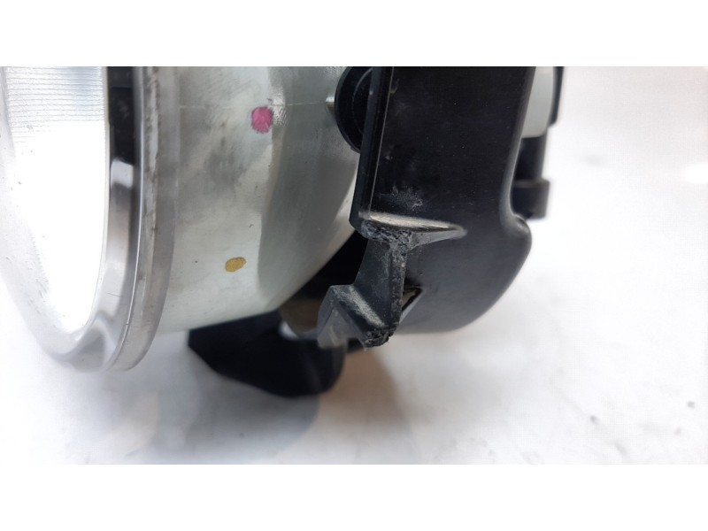Recambio de faro antiniebla izquierdo para toyota yaris hybrid active referencia OEM IAM 8122002110 10107581006 TY3544414