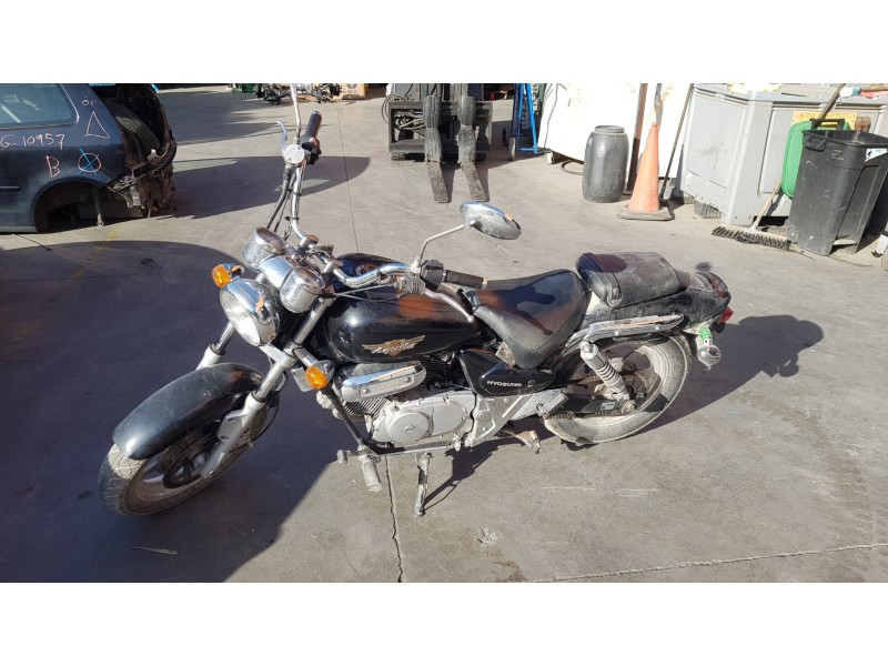 hyosung gv 125 classic del año 2004