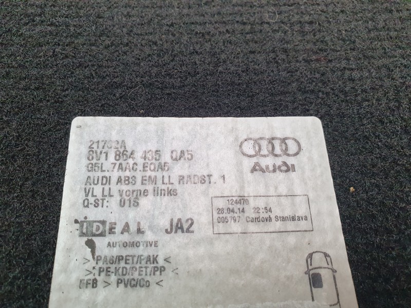 Recambio de juego alfombrillas para audi a3 sportback (8va) attraction referencia OEM IAM 8V1864435QA5  