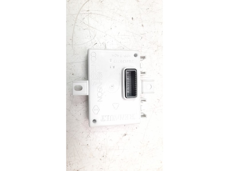 Recambio de modulo electronico para renault clio iv 0.9 referencia OEM IAM 283467680R  