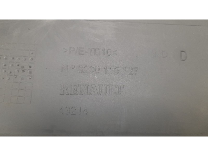 Recambio de moldura para renault megane ii (bm0/1_, cm0/1_) 1.6 16v (bm0c, cm0c) referencia OEM IAM 8200115127  