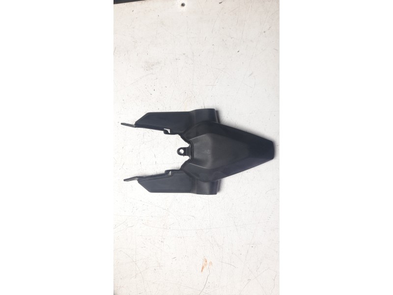 Recambio de moldura para honda x-adv referencia OEM IAM 80104MKHD000  