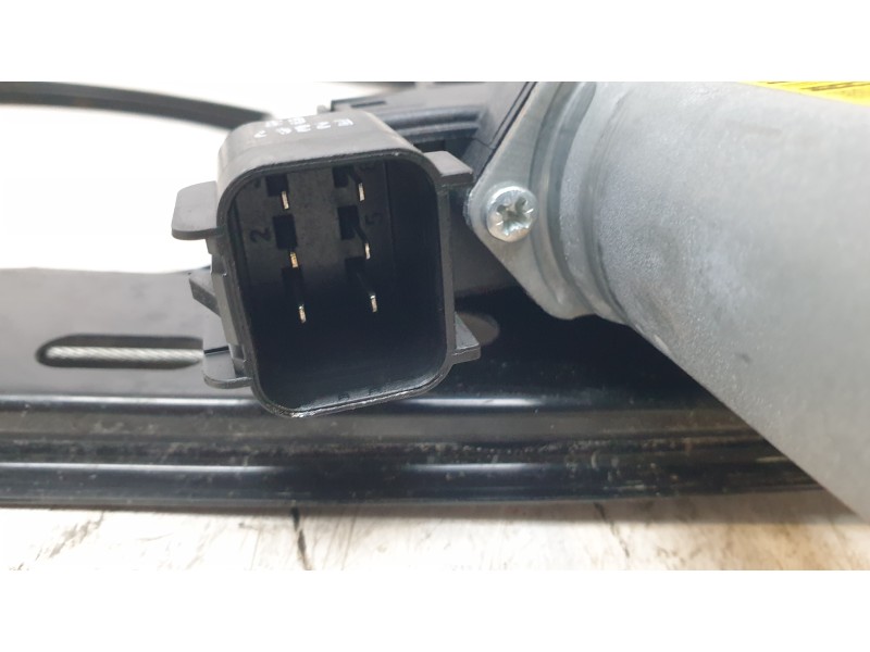 Recambio de elevalunas delantero izquierdo para ford c-max (ceu) business edition referencia OEM IAM AM51U23201  