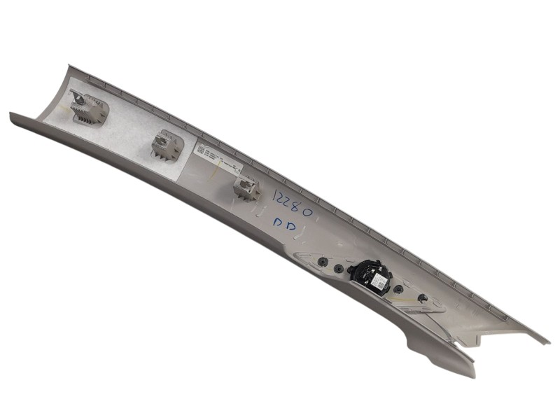 Recambio de moldura para volkswagen golf viii variant (cg5, db5) 2.0 tdi referencia OEM IAM 5H0867234KRM5  