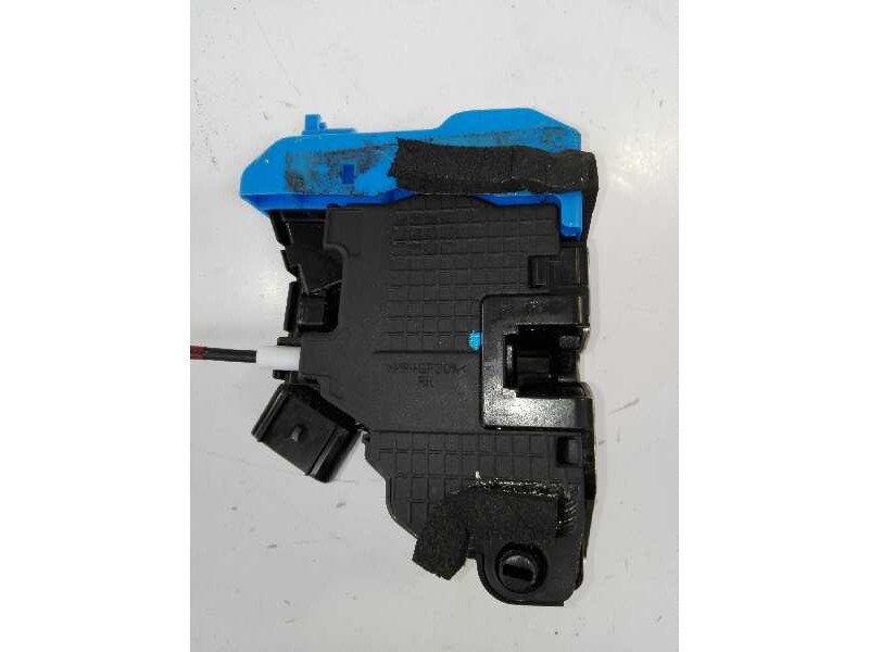 Recambio de cerradura puerta trasera derecha para kia cee´d drive referencia OEM IAM 81420A2100  