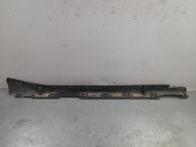 Recambio de estribo lateral para lexus is iii (_e3_) 300h (ave30_) referencia OEM IAM 7585253040  