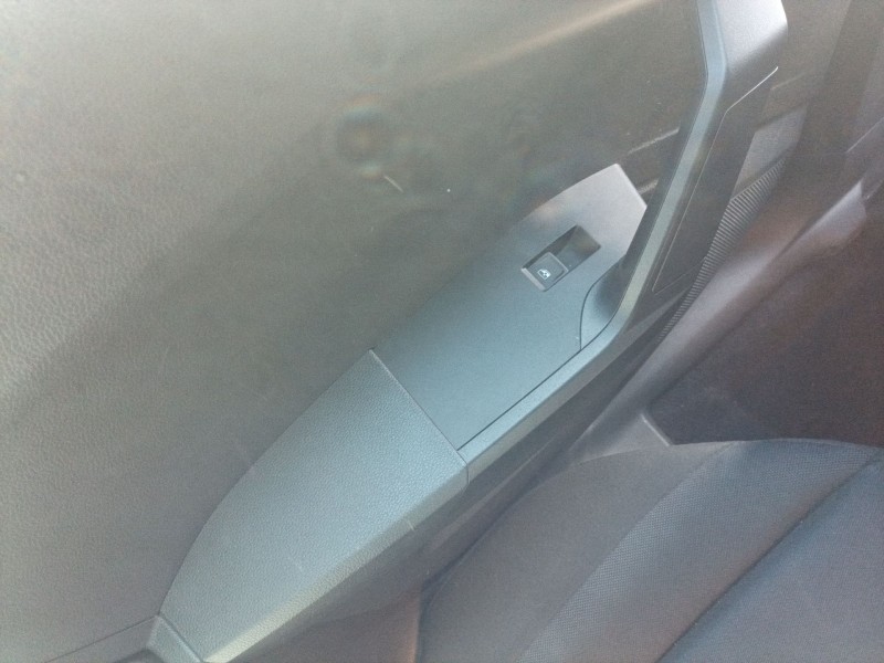 Recambio de mando elevalunas trasero izquierdo para seat ibiza v (kj1, kjg) 1.0 tsi referencia OEM IAM   