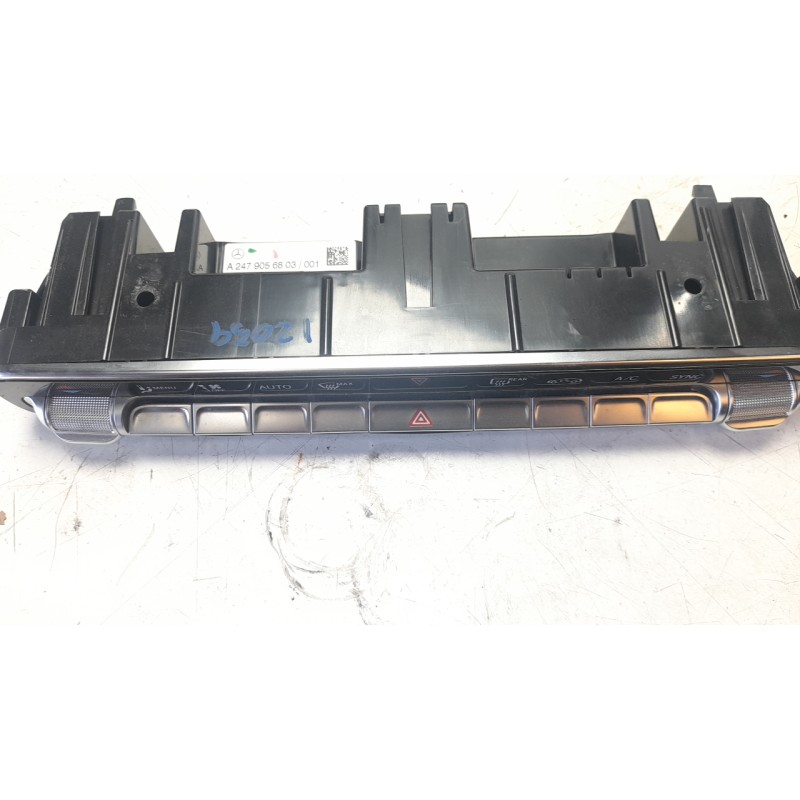 Recambio de mando climatizador para mercedes-benz cla-klasse (bm 118) cla 180 (118.384) referencia OEM IAM 2479056703  