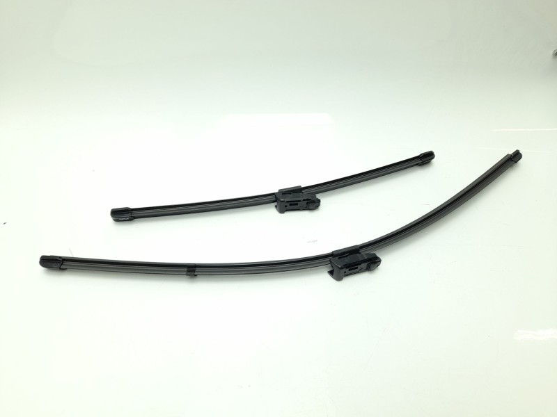 Recambio de escobilla limpia para seat ibiza iv (6j5, 6p1) 1.4 tdi referencia OEM IAM 6J1955426A 826FB6004012 