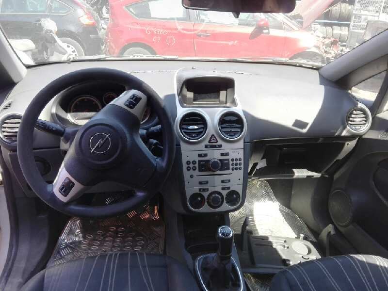 opel corsa d del año 2007