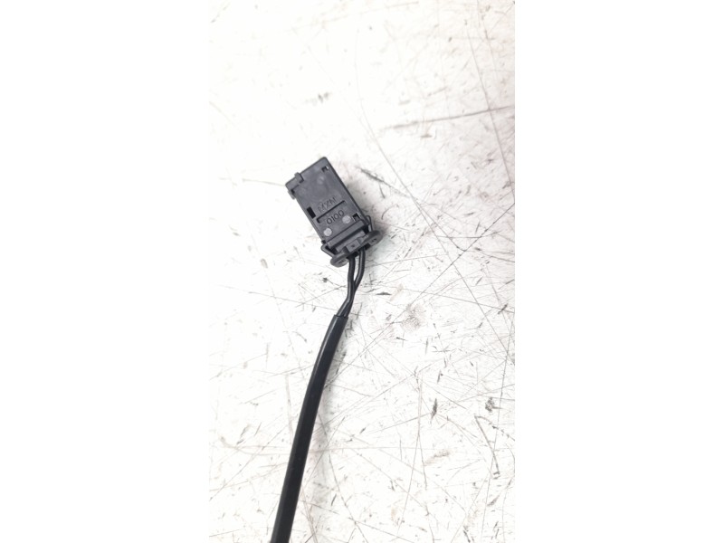 Recambio de enganche cinturon trasero izquierdo para fiat 500 (312) berlina dolcevita referencia OEM IAM 7357542870  