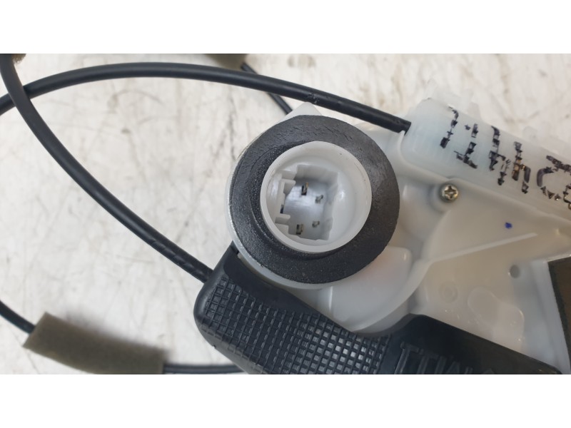 Recambio de cerradura puerta trasera izquierda para toyota yaris (_p21_, _pa1_, _ph1_) 1.5 (mxpa11) referencia OEM IAM 69060k003