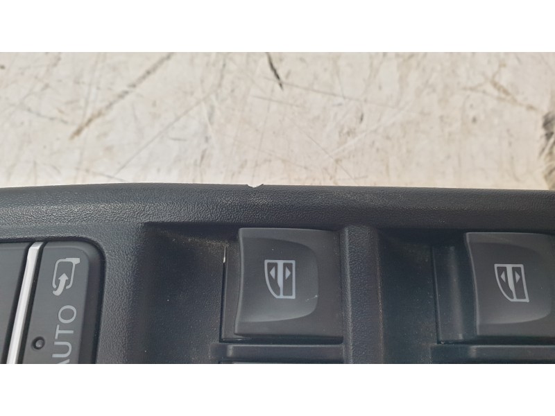 Recambio de mando elevalunas delantero izquierdo para renault kangoo iii furgoneta/monovolumen e-tech electric referencia OEM IA