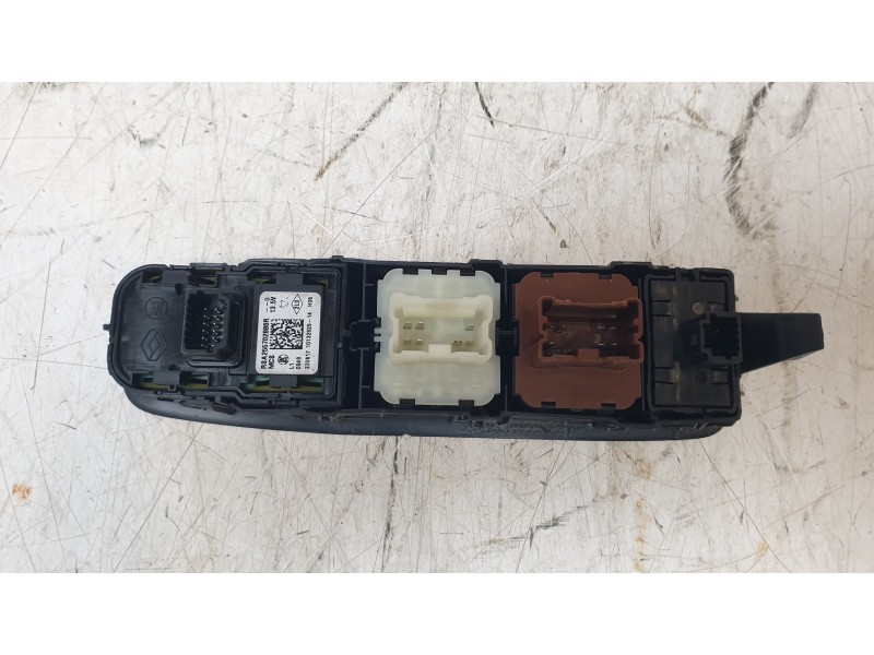 Recambio de mando elevalunas delantero izquierdo para renault kangoo iii furgoneta/monovolumen e-tech electric referencia OEM IA