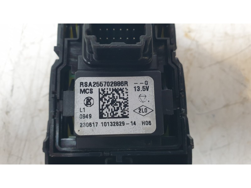 Recambio de mando elevalunas delantero izquierdo para renault kangoo iii furgoneta/monovolumen e-tech electric referencia OEM IA