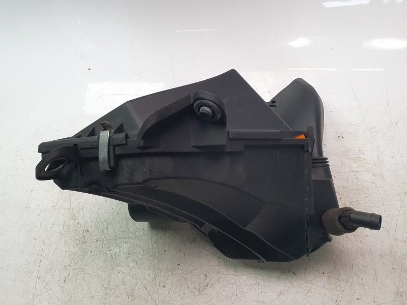 Recambio de caja filtro aire para bmw x1 (e84) xdrive 20d referencia OEM IAM 13717797467 175301 