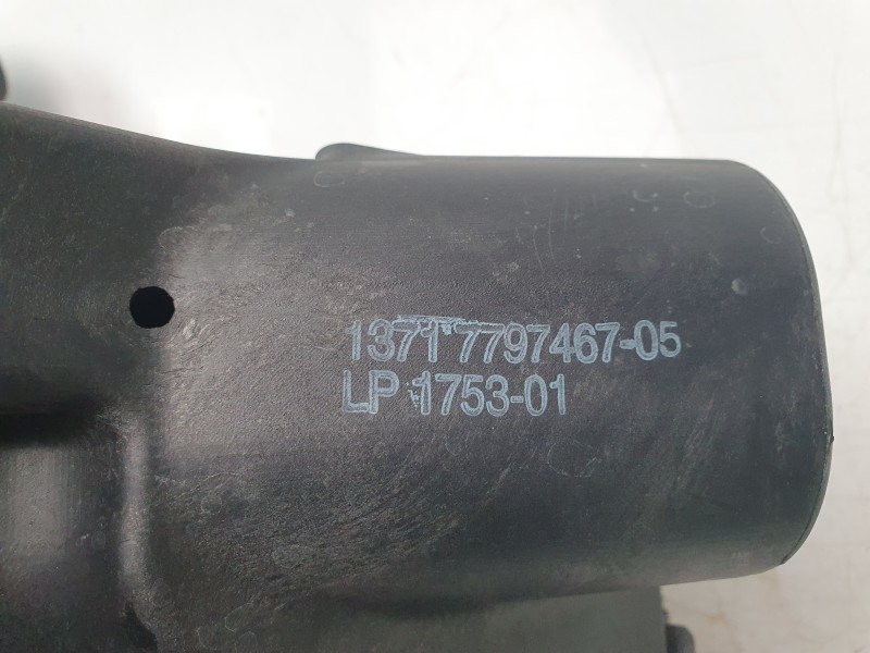 Recambio de caja filtro aire para bmw x1 (e84) xdrive 20d referencia OEM IAM 13717797467 175301 