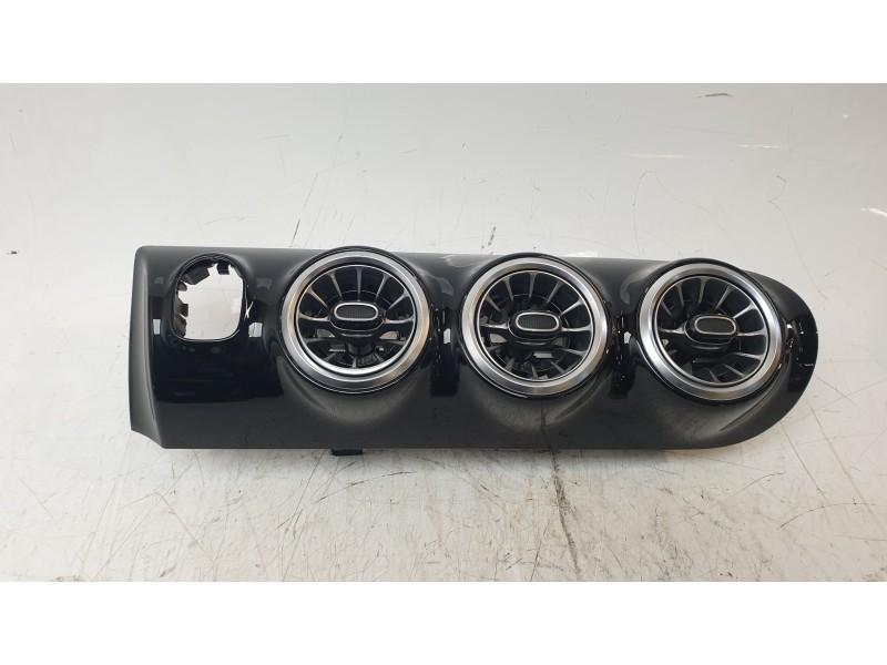 Recambio de aireador central para mercedes-benz cla-klasse (bm 118) cla 180 (118.384) referencia OEM IAM 1776809800  