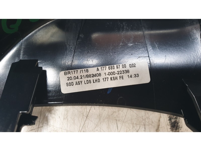 Recambio de moldura para mercedes-benz cla-klasse (bm 118) cla 180 (118.384) referencia OEM IAM A1776809700  