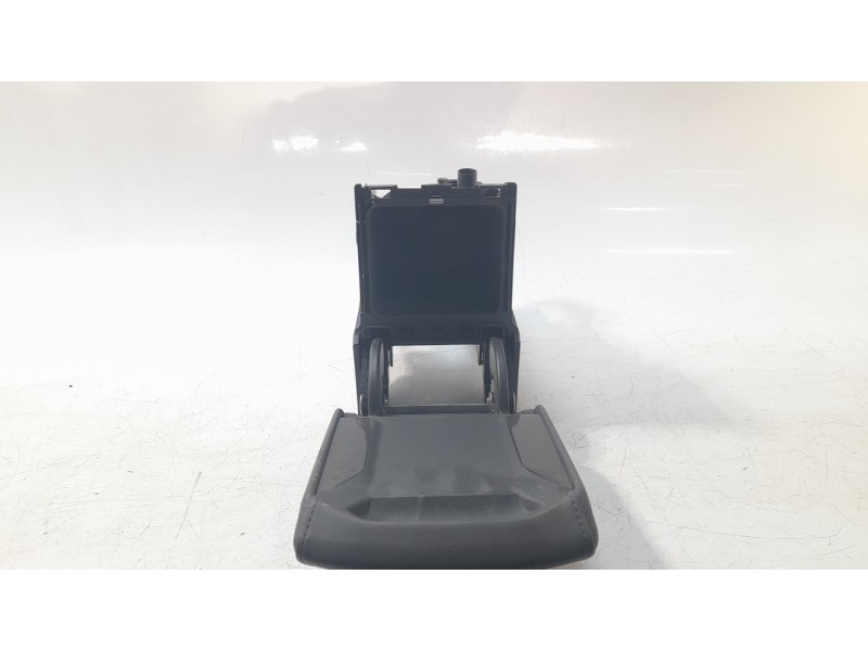 Recambio de apoyabrazos central para volkswagen t-cross (c11, d31) 1.0 tsi referencia OEM IAM 2GM864207ATJT  
