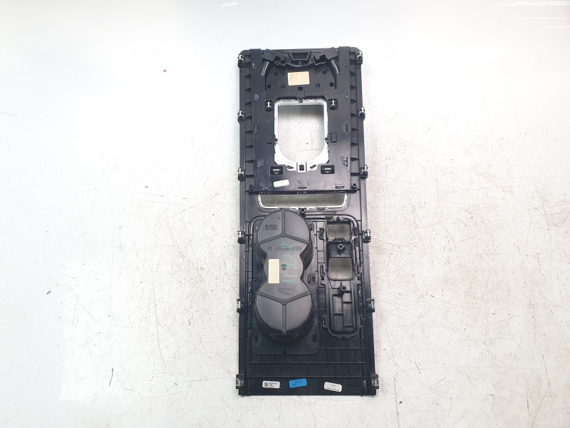 Recambio de moldura para jaguar f-pace 300 sport awd referencia OEM IAM GX73044E04A  