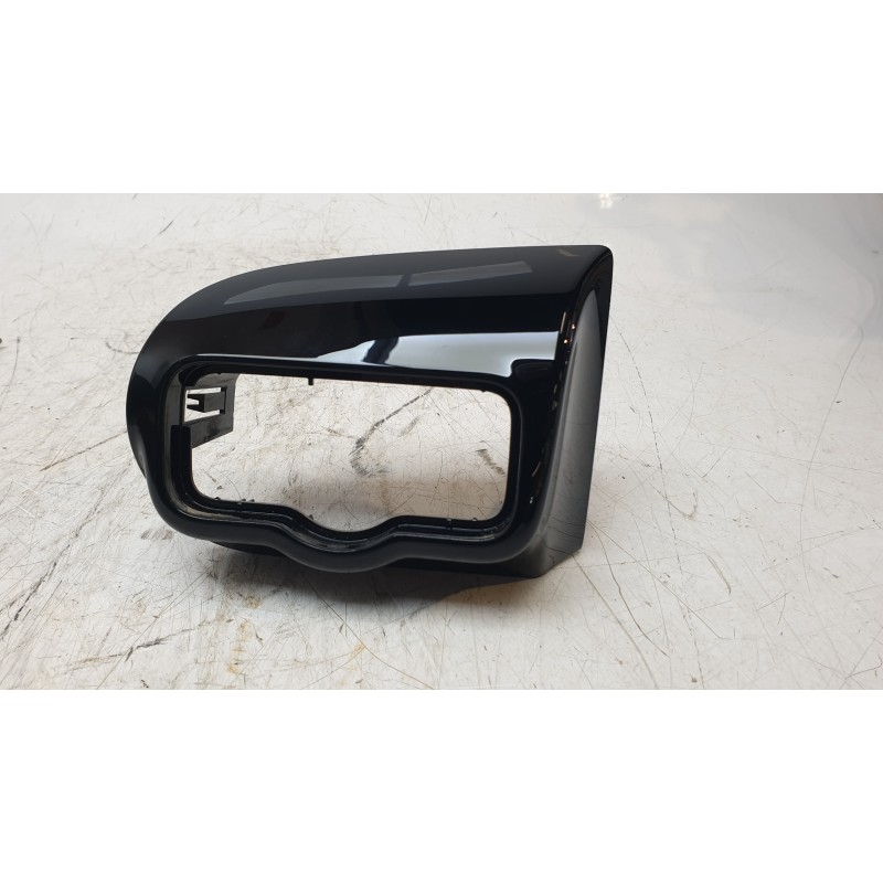 Recambio de moldura para mercedes-benz cla-klasse (bm 118) cla 250 e (118.385) referencia OEM IAM A1776809700  