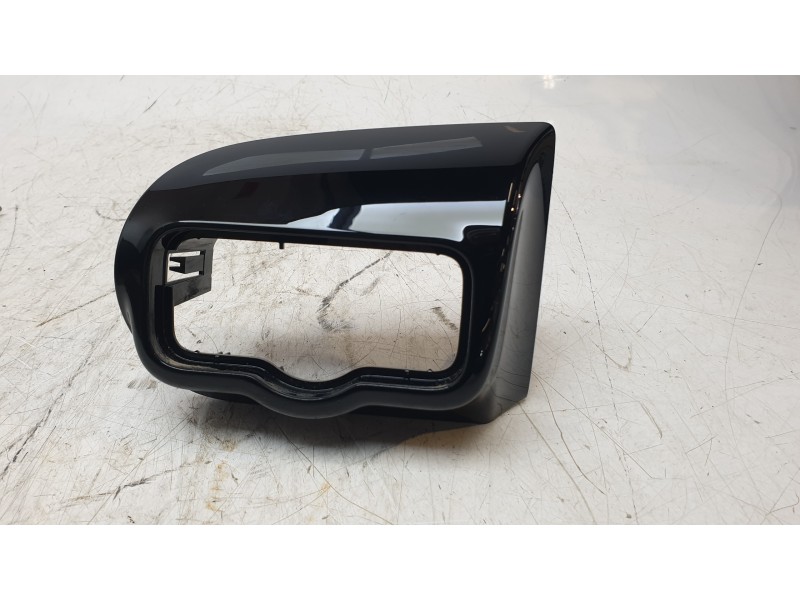 Recambio de moldura para mercedes-benz cla-klasse (bm 118) cla 250 e (118.385) referencia OEM IAM A1776809700  