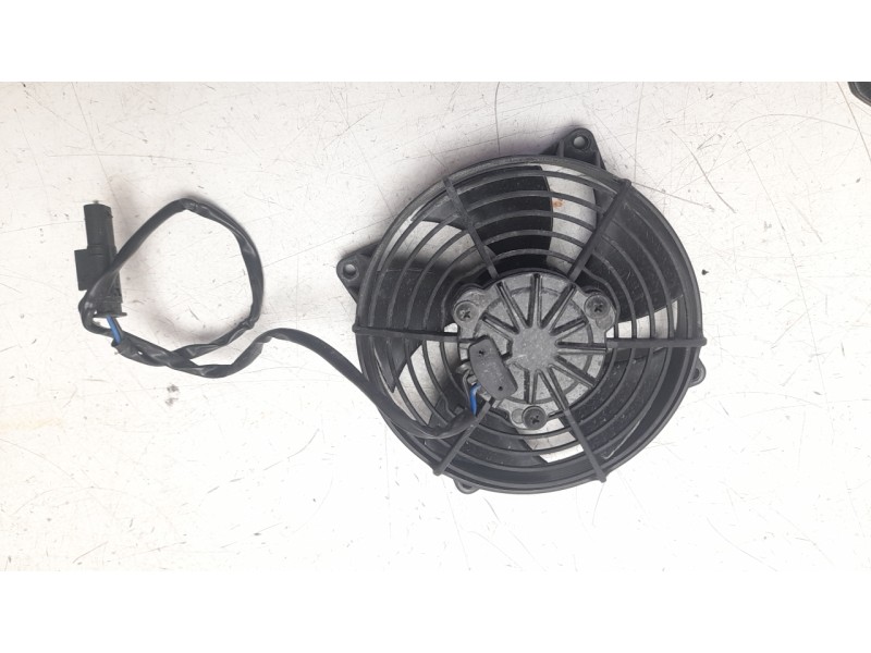 Recambio de electroventilador para bmw c c 400 x referencia OEM IAM 17428552529  