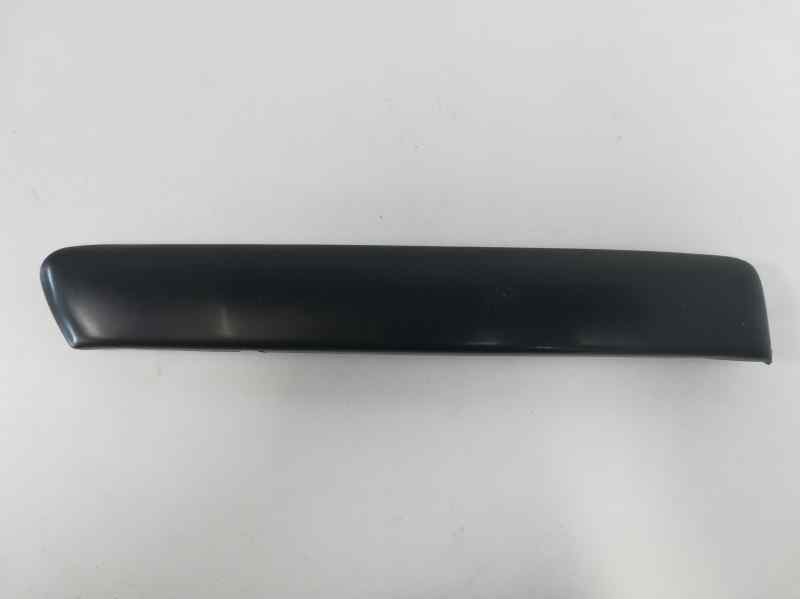 Recambio de molduras delanteras para ford focus berlina (cap) referencia OEM IAM 1352836 107103626 107103626 , FD4241234