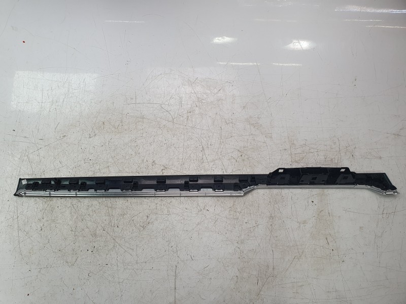 Recambio de moldura para volkswagen passat variant (cb5) r-line referencia OEM IAM 3G1853300B  