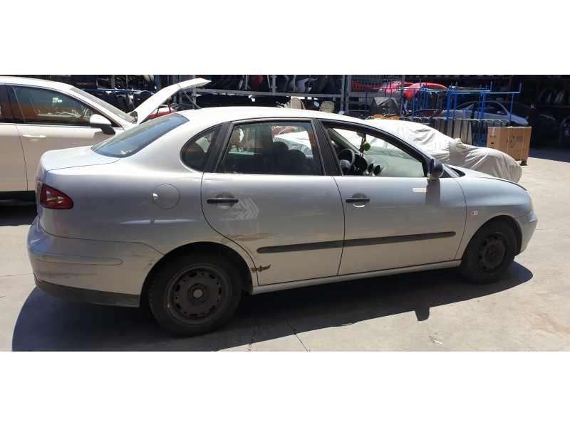 seat cordoba berlina (6l2) del año 2004