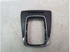 Recambio de moldura para mg zs comfort referencia OEM IAM 10681633  