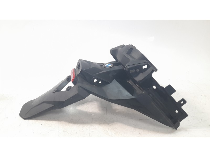 Recambio de portamatriculas para bmw c c 400 x referencia OEM IAM 46628558228  