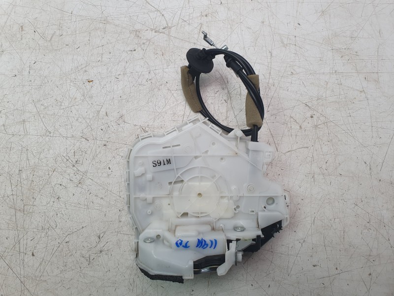 Recambio de cerradura puerta trasera derecha para mazda 3 sedán (bp) evolution referencia OEM IAM J23A417BCJH  