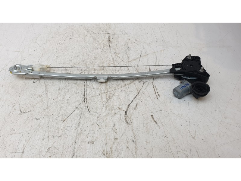 Recambio de elevalunas trasero derecho para mazda 3 sedán (bp) evolution referencia OEM IAM BCJH72590A  