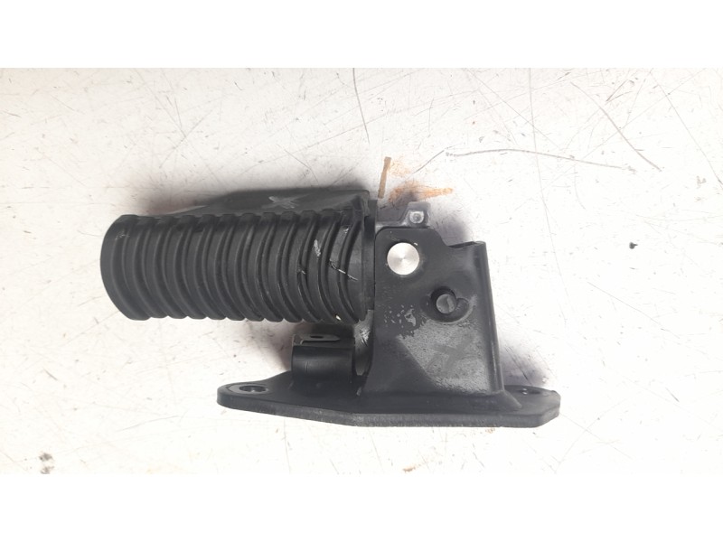 Recambio de estribo lateral para bmw c c 400 x referencia OEM IAM 46718558603  