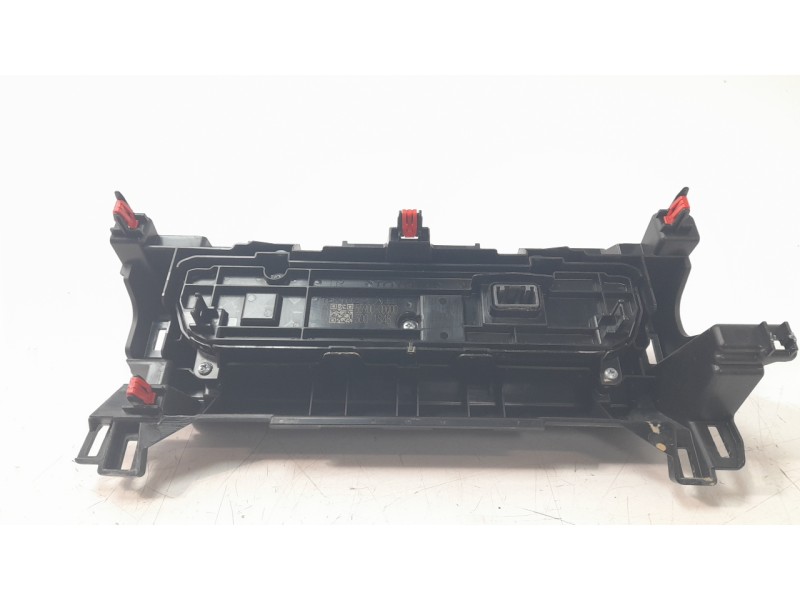 Recambio de mando climatizador para toyota yaris cross hybrid 2wd active tech referencia OEM IAM 559000DC70  