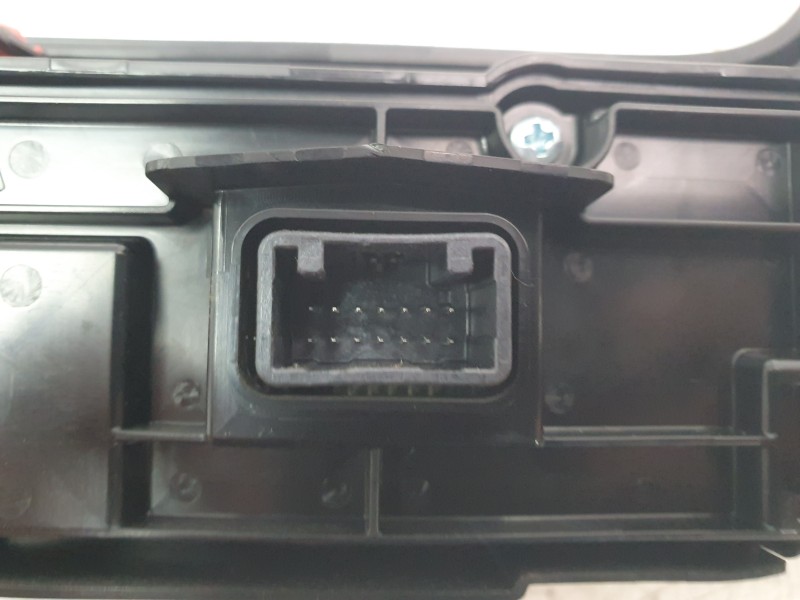 Recambio de mando climatizador para toyota corolla station wagon (_e21_) 2.0 hybrid (mzeh12) referencia OEM IAM 5590002F30  