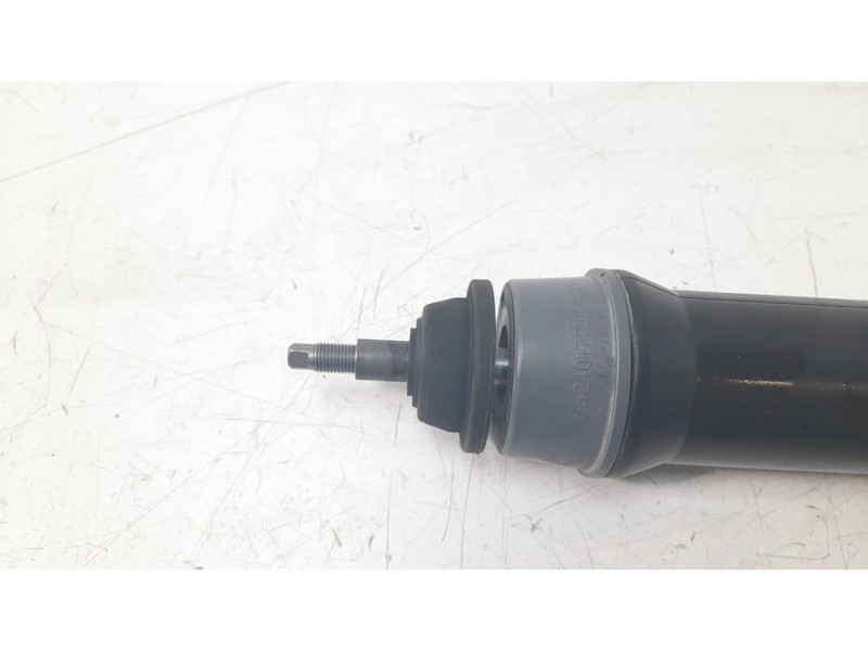 Recambio de amortiguador trasero derecho para nissan juke (f16_) dig-t 117 referencia OEM IAM 562106PA0A  