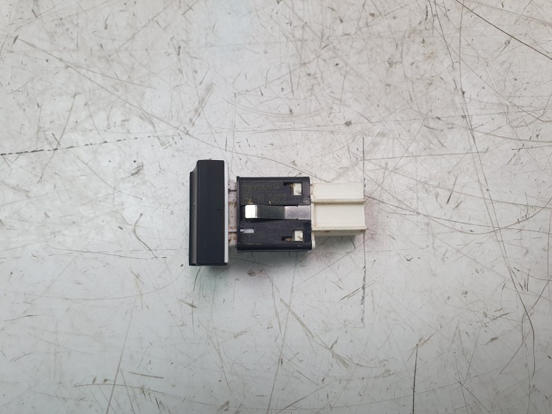 Recambio de interruptor para volkswagen amarok referencia OEM IAM 2H6919281A  