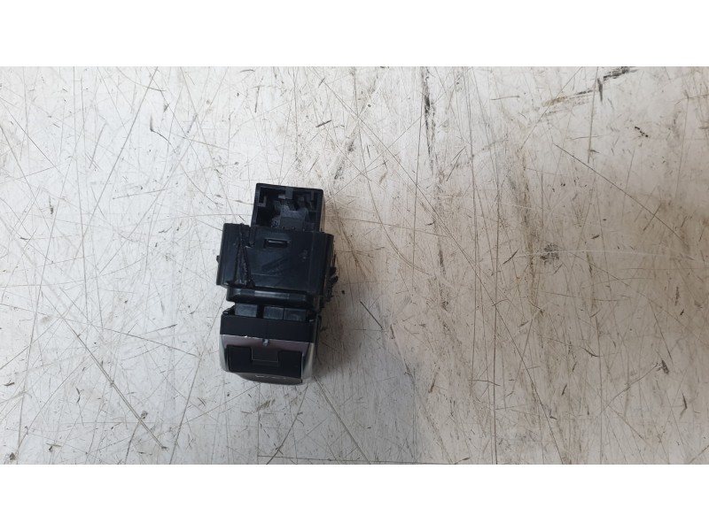 Recambio de mando elevalunas trasero izquierdo para audi a3 sportback (8vf) referencia OEM IAM 8V0959855C  