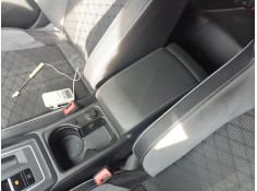 Recambio de apoyabrazos central para volkswagen golf viii (cd1, da1) 2.0 tdi referencia OEM IAM 5H0864207C   2